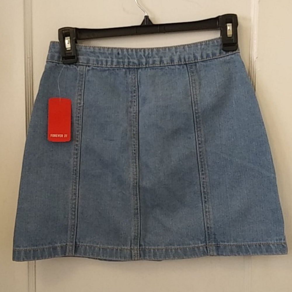 New! Forever 21 Denim Button Front Skirt - Picture 3 of 4